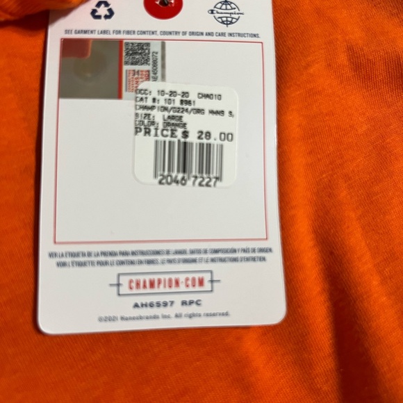 Women’s t-shirt size large - Picture 5 of 6